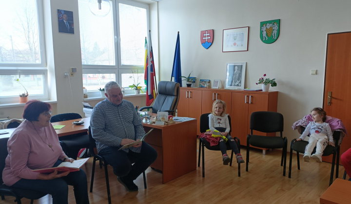 Aktuality / Zapojili sme sa do maratónu čítania - foto
